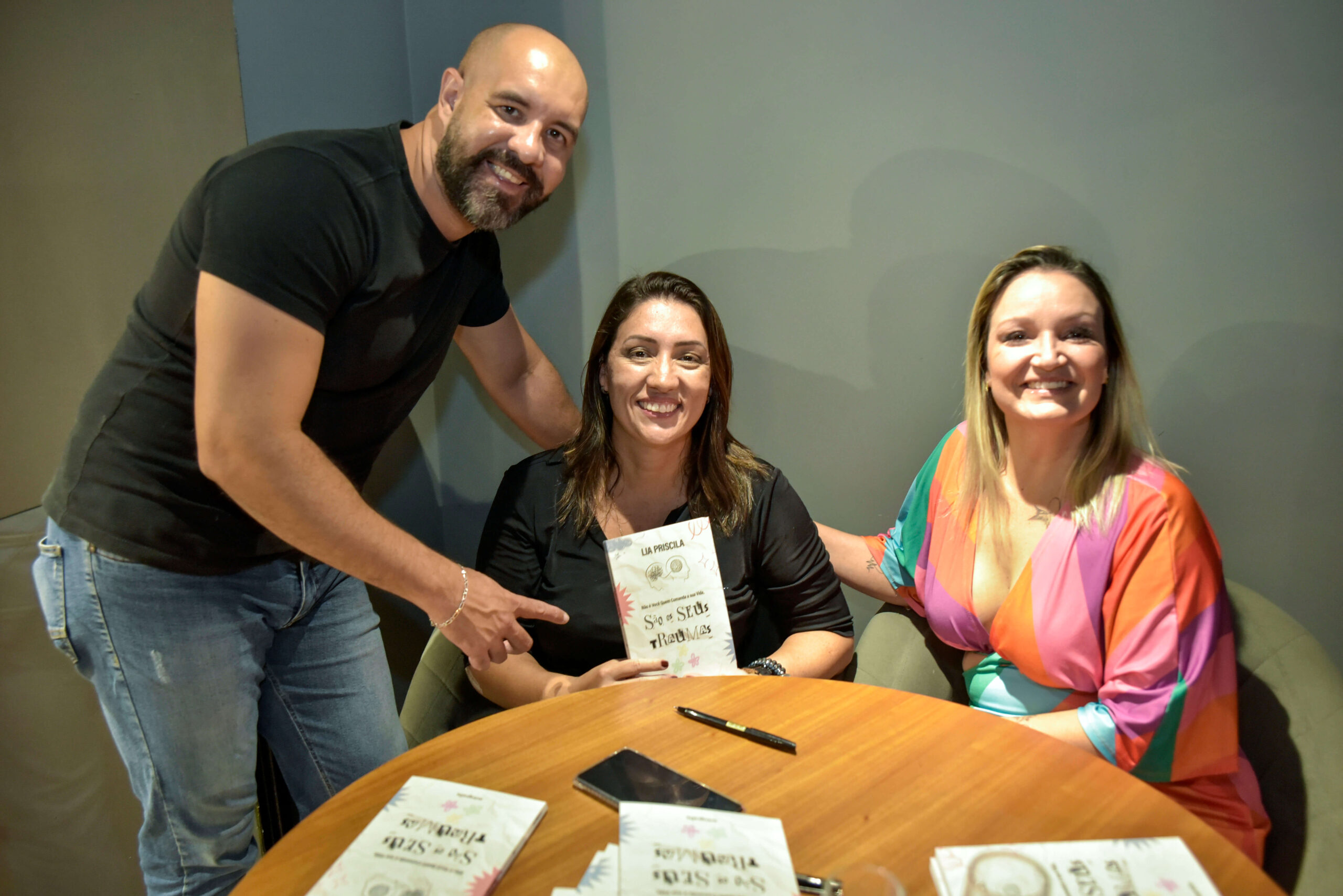 Lia Priscila Psicanalista - trauma de infancia (1)